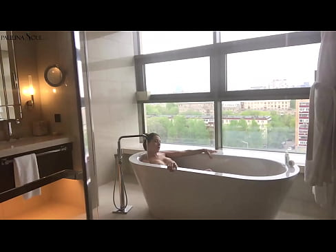 ❤️ Babe yang luar biasa ghairah jerking off dia di dalam bilik air Video seks pada ms.hentaibar.ru ❌