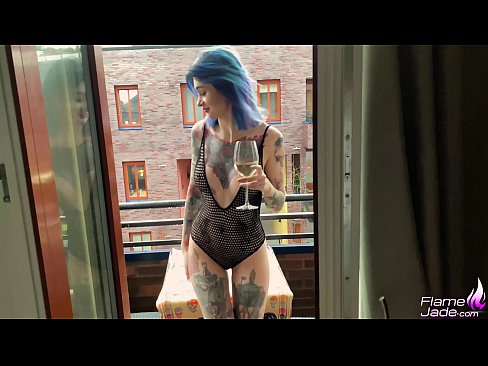 ❤️ Gadis Luar Biasa Menghisap dengan Tegukan dan Bersetubuh Dengan Ghairah Di Bawah Langit Terbuka Video seks pada ms.hentaibar.ru ❌